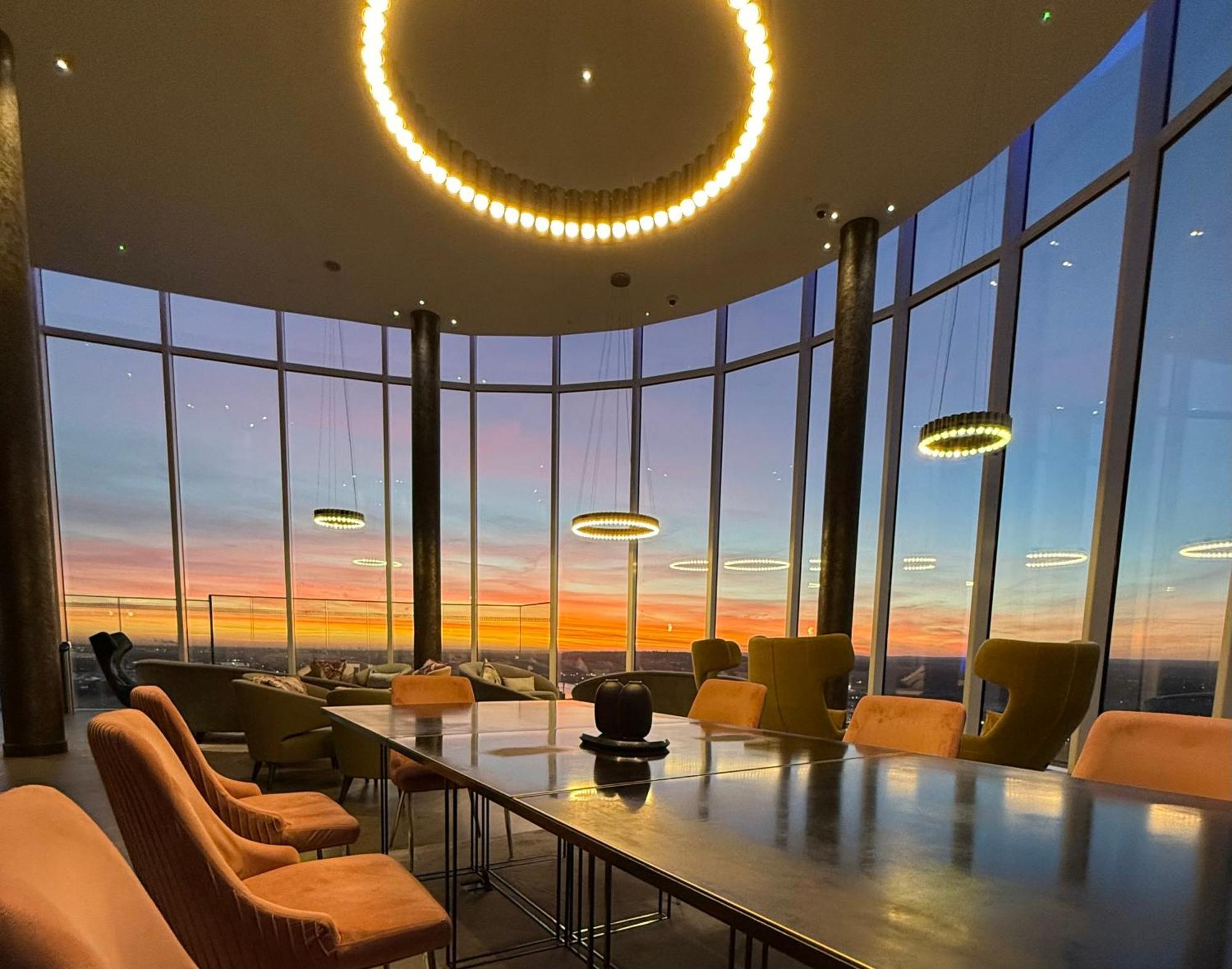 לונדון Luxury Modern 2 Bed Flat With Balcony And City View - Canary Wharf City Center מראה חיצוני תמונה