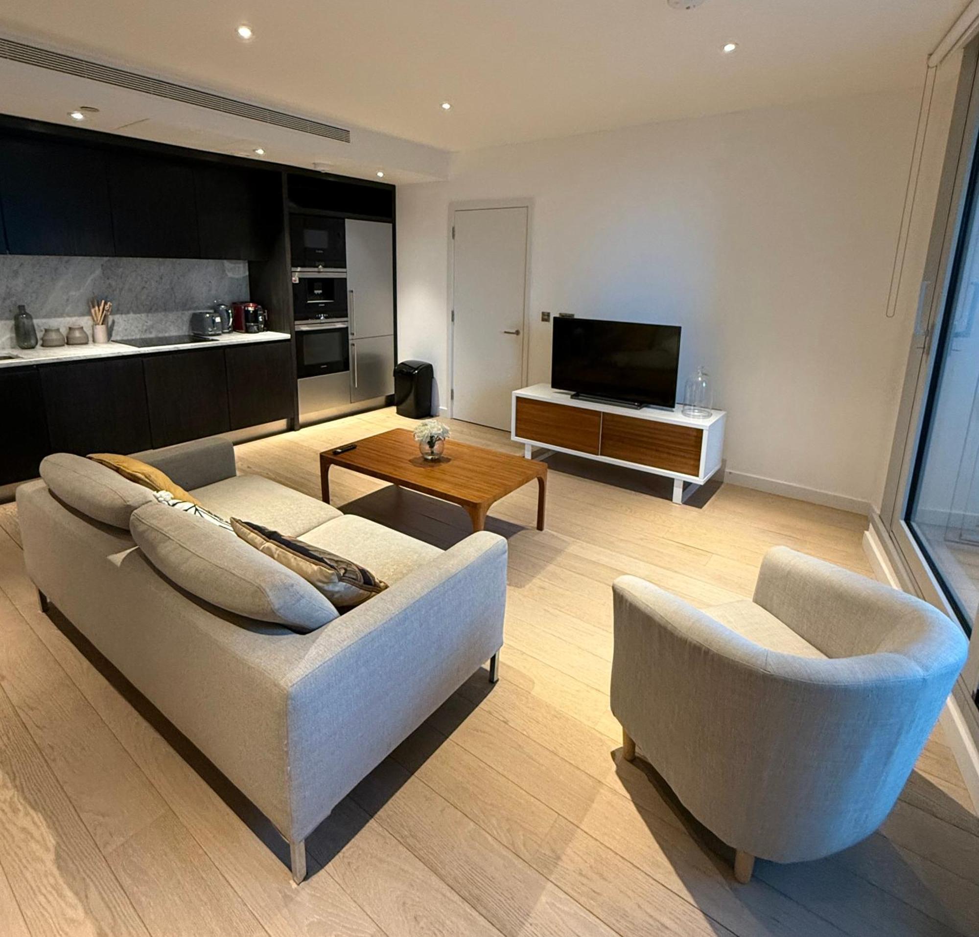 לונדון Luxury Modern 2 Bed Flat With Balcony And City View - Canary Wharf City Center מראה חיצוני תמונה